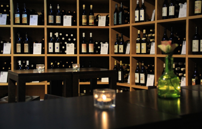 magasin-LE VAL-min_wine_vinorama_wine_bottle_cellar_red_wine_wines_storage_wine_rack-1077047
